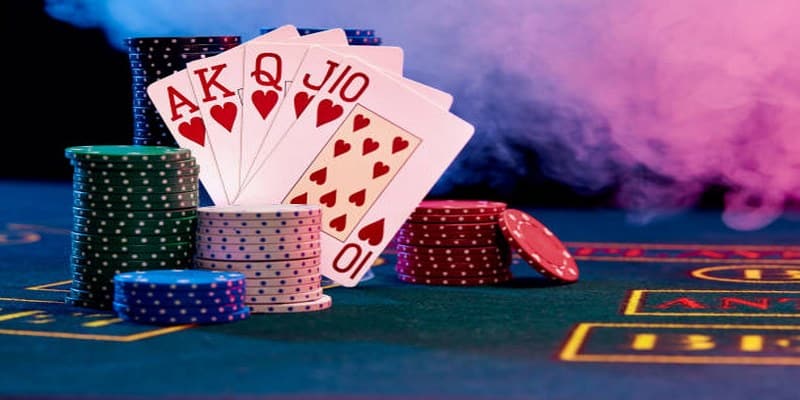 Tìm hiểu về thùng phá sảnh trong Poker là thế nào?